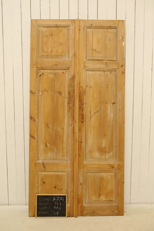 Antique French panel door - lot A774