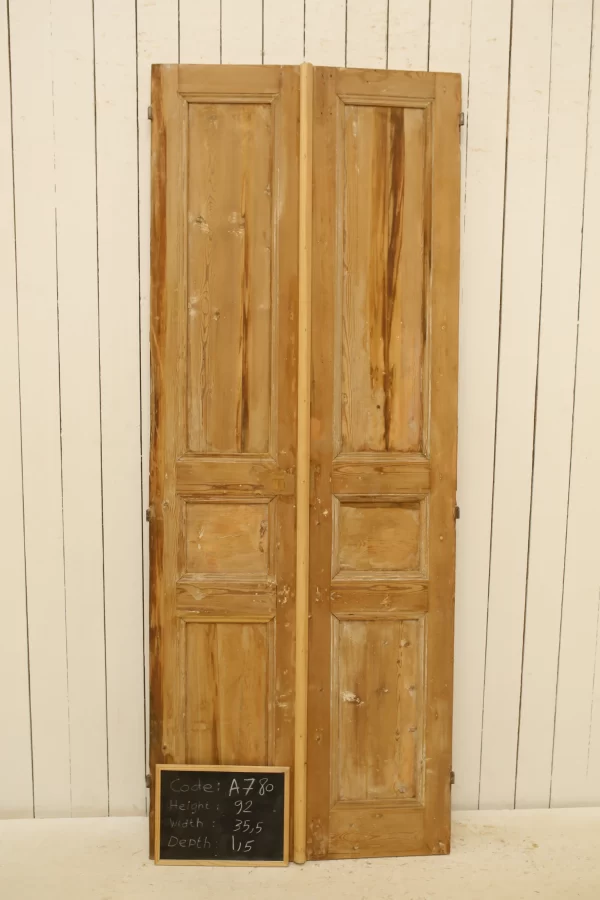 Antique French panel door - lot A780 - Image 2