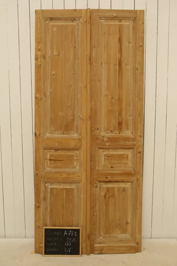 Antique French panel door - lot A788