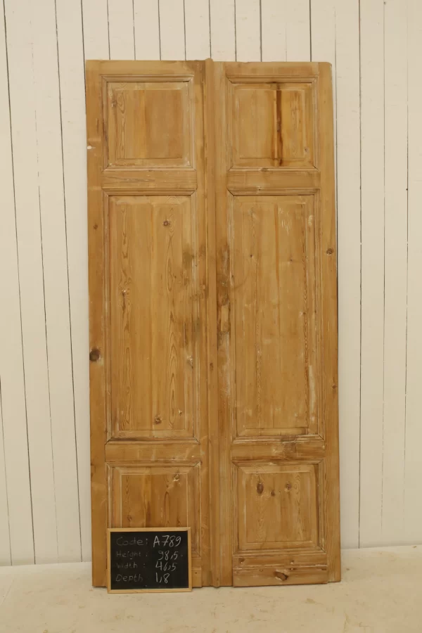 Antique French panel door - lot A789