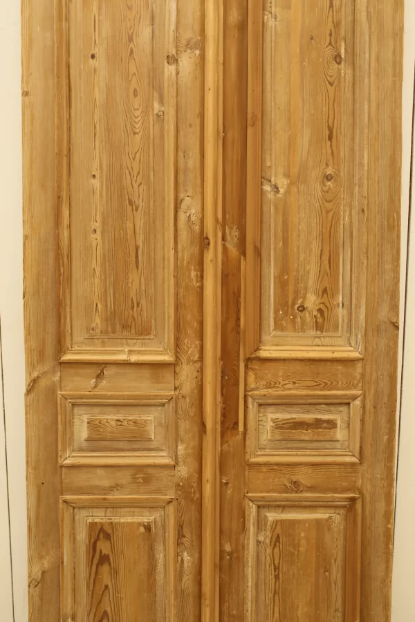 Antique French panel door - lot A851 - Image 2