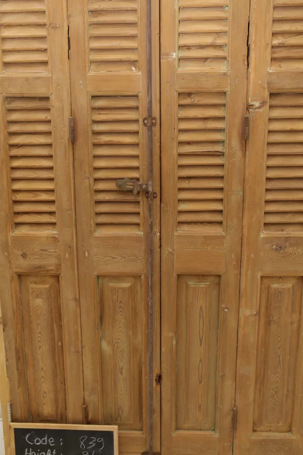 Antique French shutters WITH Frame - lot 839 - Image 3